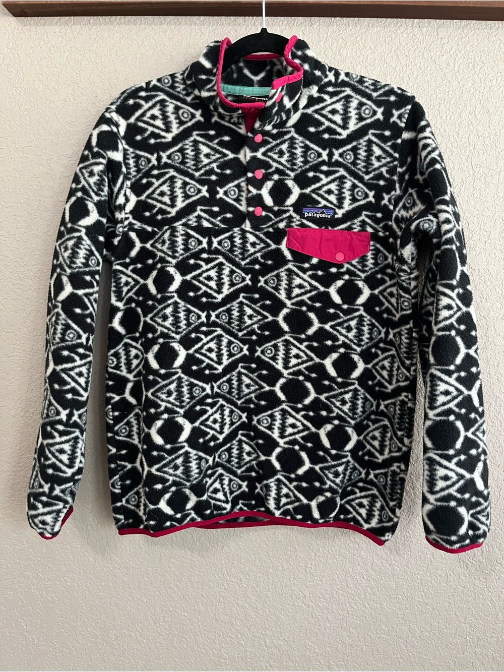 Patagonia Women’s Lightweight Synchilla Snap-T Pullover Fleece Medium